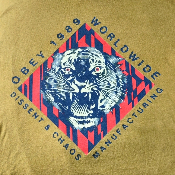 🎉Host Pick🎉 Women's Medium Obey T-Shirt - Picture 4 of 7